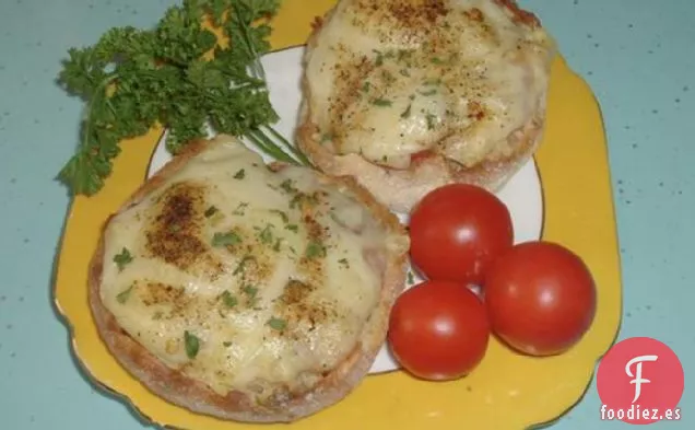 Interesante tostada de queso (tostada de pizza)