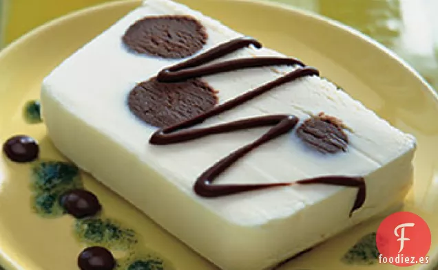 Terrina de Helado de Trufa y Menta con Salsas de Menta y Chocolate