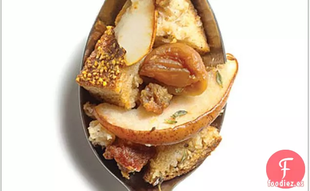 Relleno de Centeno con Salchichas Italianas, Peras y Castañas
