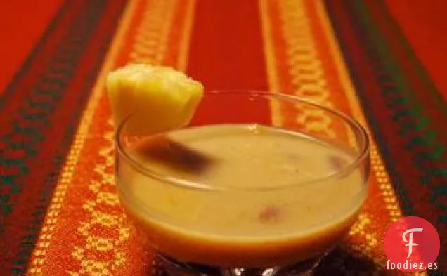 Sopa de Frutas con Especias y Crema