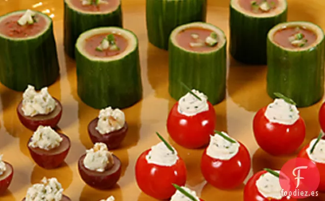Relleno de Queso Azul y Nuez en Tazas de Uva