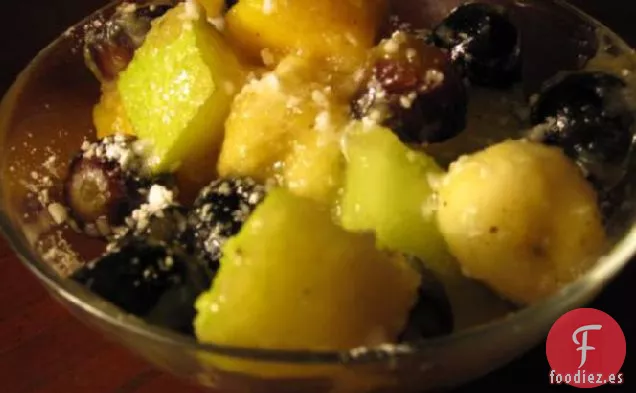 Ensalada de Frutas Glaseada de Manzanilla, Miel y Pera