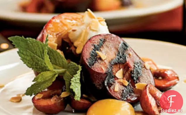 Nectarinas y Ciruelas a la Parrilla con Jarabe de Vainilla