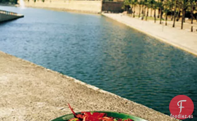 Estofado de Langosta con Tomates y Pimientos