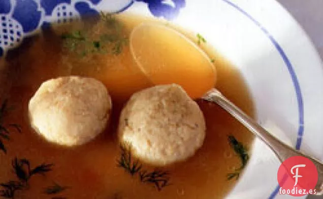 Sopa de Bolas de Matzo de Tía Gillie - Sin Lácteos Recetas