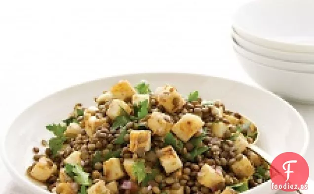 Lentejas Francesas Con Raíz De Apio Caramelizada Y Perejil
