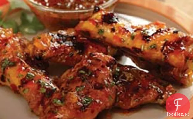 Alitas de Pollo a la Parrilla con Chile Rojo Dulce y Glaseado de Melocotón