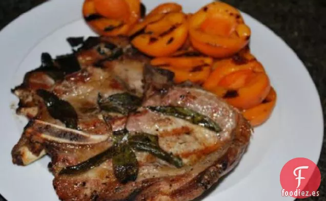 Albaricoques y Chuletas de Cerdo a la Parrilla