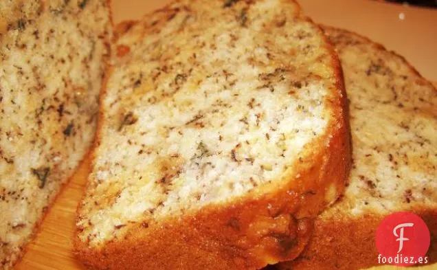 Pastel De Plátano De Cinta Azul Con Relleno Cremoso De Nueces