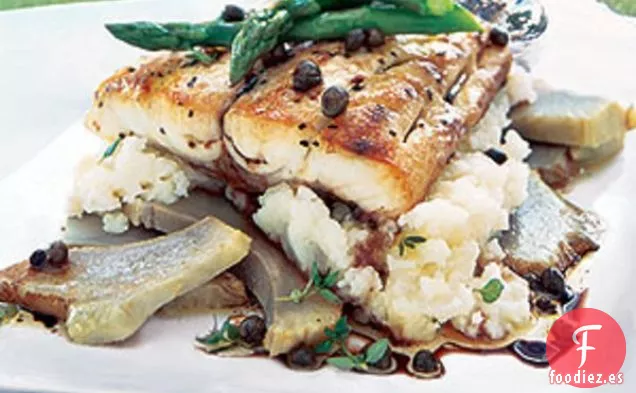 Besugo con Alcachofas y Aderezo de Alcaparras