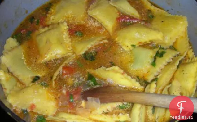 Sopa de Tomate Cherry y Ravioles