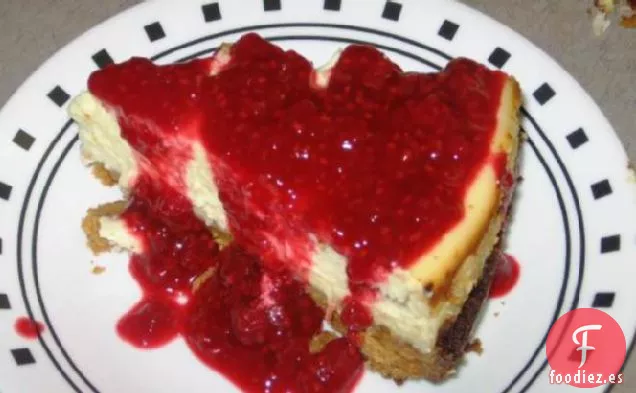 Delicioso Pastel De Queso Con Limón Y Salsa De Frambuesa