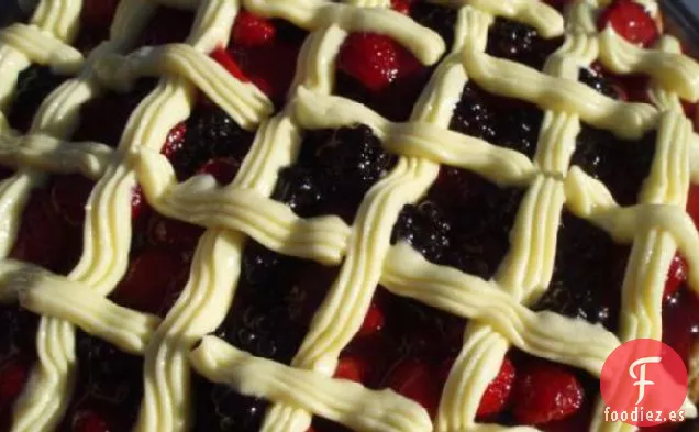 Pastel de Crema de Bayas Triple