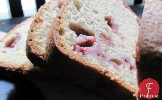 Pan de Fresas y Crema (Fresa o arándano)