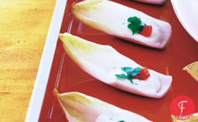 Cucharas de escarola Con Queso De Cabra con Hierbas y Limón