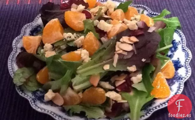 Ensalada de Naranjas Satsuma, Arándanos Secos y Queso Azul