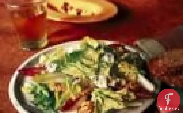 Ensalada De Escarola Y Escarola Con Gorgonzola Y Nueces