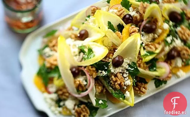 Ensalada De Queso Feta, Escarola Y Naranja