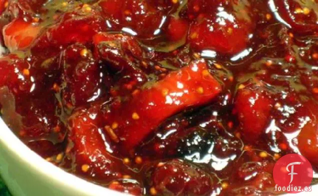 Salsa de Arándanos Con Oporto, Romero e Higos Secos