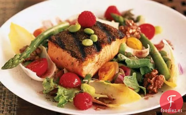 Ensalada de Salmón a la Parrilla con Vinagreta de Frambuesa
