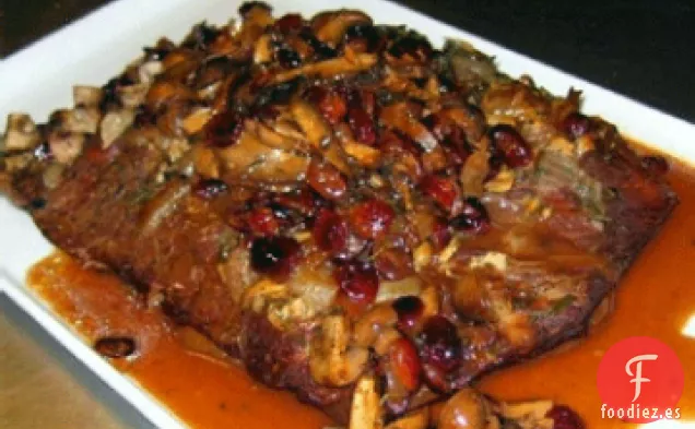 Falda de Pecho Con Champiñones Portabella y Arándanos Secos