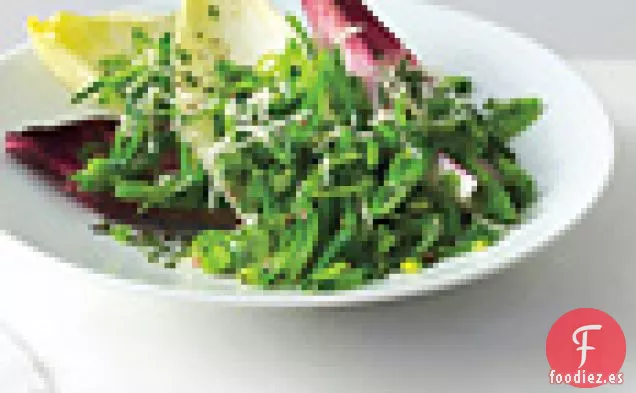 Ensalada de Escarola y Guisantes con Aderezo de Parmesano