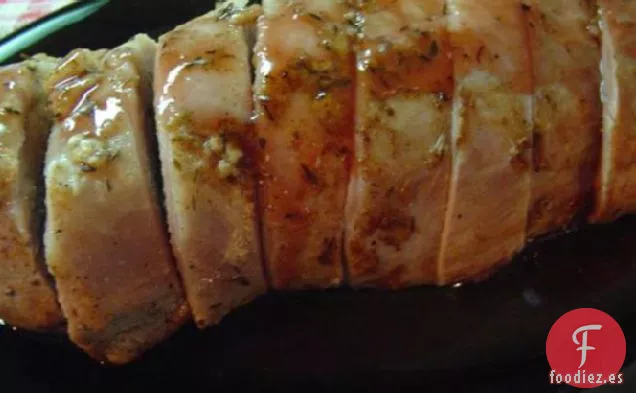 Lomo De Cerdo Jugoso Con Hierbas Y Salsa De Grosellas