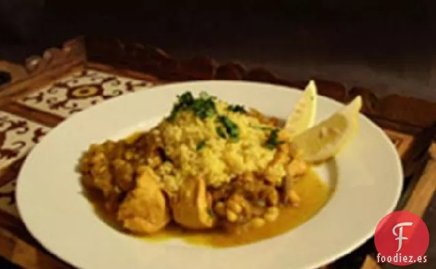 Tagine de Pollo Marroquí y Dátiles