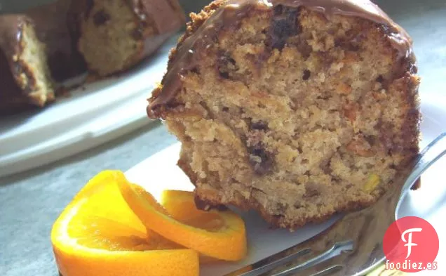 Pastel De Especias De Sésamo Con Glaseado De Chocolate Y Naranja