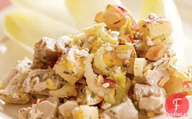 Ensalada De Pavo Y Queso Azul Con Vinagreta De Estragón y mostaza