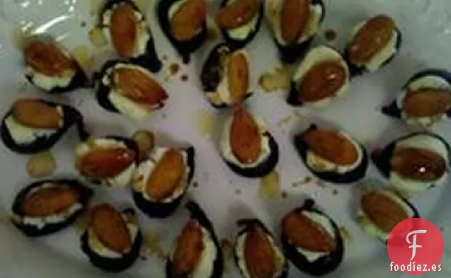 Elegantes Aperitivos de Higos con Queso de Cabra y Almendras