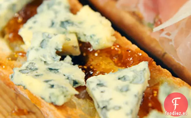 Baguette de Cara Abierta con Mermelada de Higos y Queso Azul