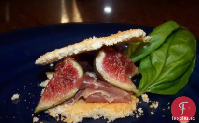 Obleas de Queso Parmesano Con Jamón e Higos