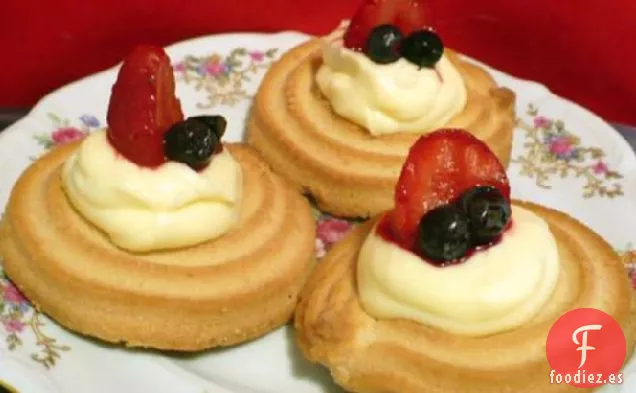 Elegantes Galletas de Azúcar Cubiertas de Mascarpone (Engañosamente Fáciles)