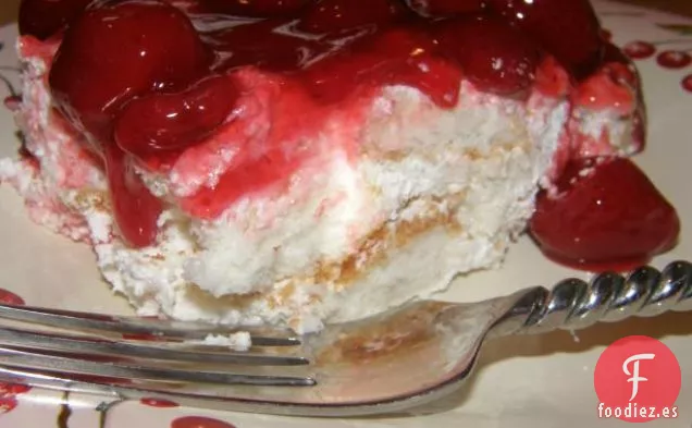 Pastel De Ángel Exuberante Con Piña