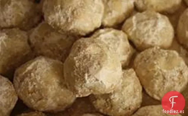 Bolas de Mantequilla de Nueces de Bisabuela