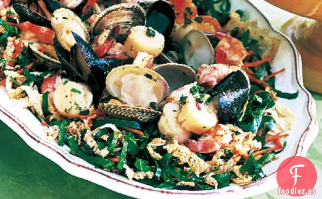 Ensalada De Mariscos Con Repollo De Berza