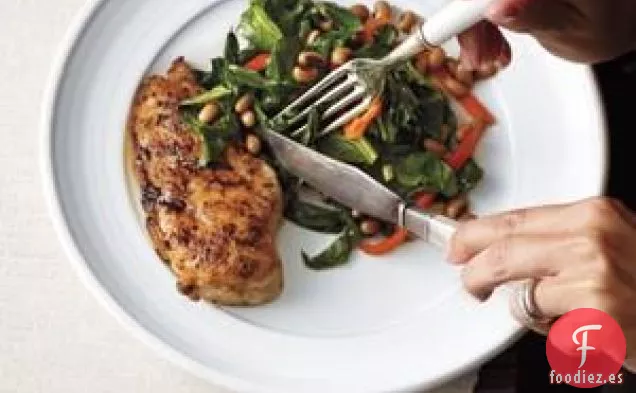 Pollo Cajún Con Col Rizada