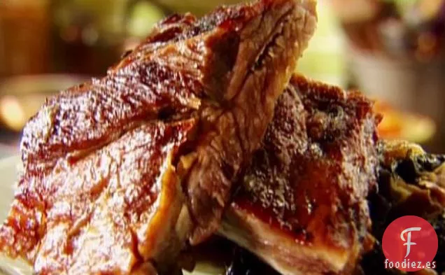 Costillas de Bebé y Berza Joven Cocidas en Jugo de Manzana