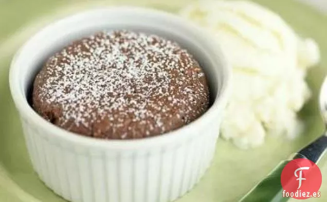 Soufflés Calientes de Chocolate con Leche con Helado de Vainilla