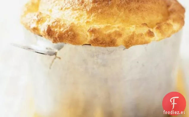 Soufflé de Queso Clásico