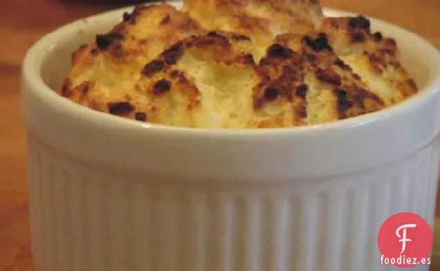 Soufflés de Queso de Cabra Horneados dos veces sobre una Cama de Verduras Mixtas