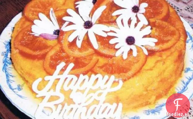 Pastel de Naranja y Almendra Con Naranja Glaseada y Jarabe
