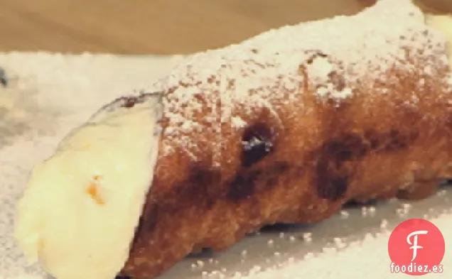 Cannoli de naranja con chispas de chocolate (Cannoli di Ricotta)
