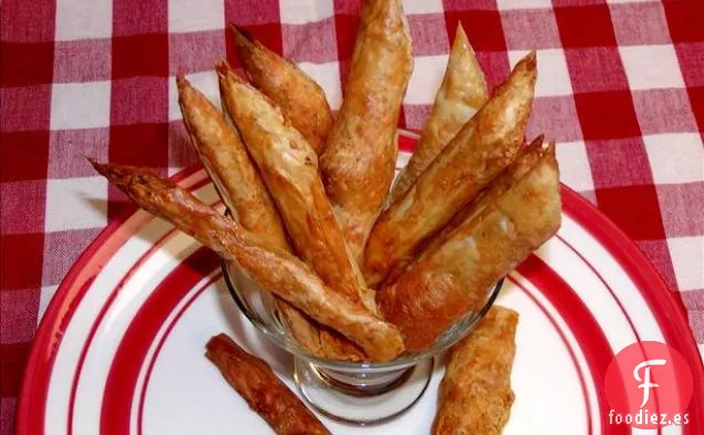 Pizza Filo Con Tomates Frescos y Queso Feta