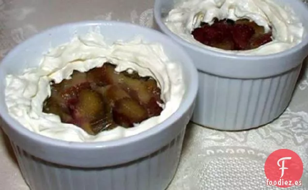 Pastel de Crema de Ruibarbo