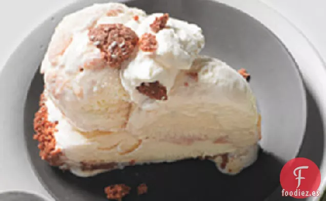 Tarta de Helado de Melocotón con Corteza de Galleta Amaretti