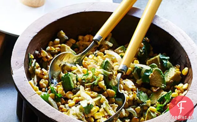 Ensalada Poblana de Maíz a la Parrilla con Vinagreta de Chipotle