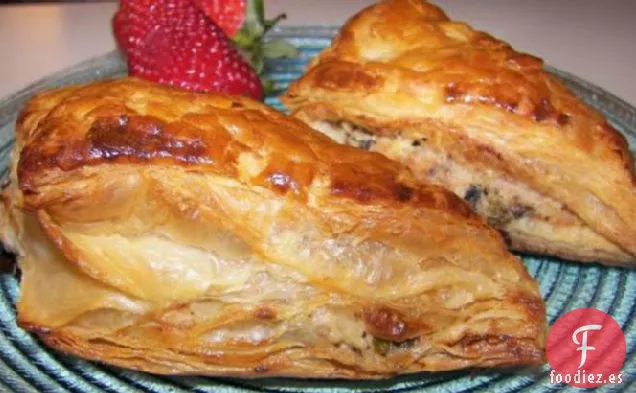 Empanadas Cremosas de Pollo y Ajo para Picnic-Paquetes con Boursin