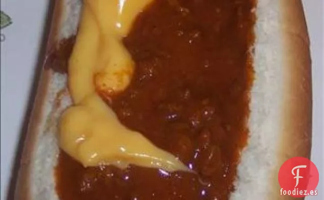 Perros Coney con Queso y Chile